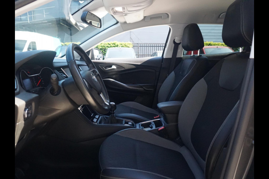 Opel Grandland X 1.2 Turbo Innovation Ele achterklep | Trekhaak