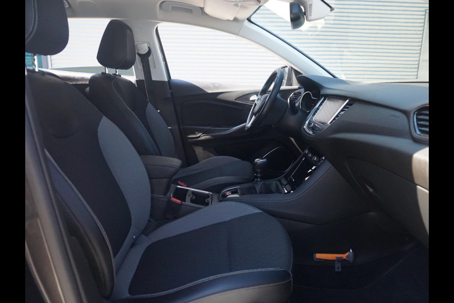 Opel Grandland X 1.2 Turbo Innovation Ele achterklep | Trekhaak
