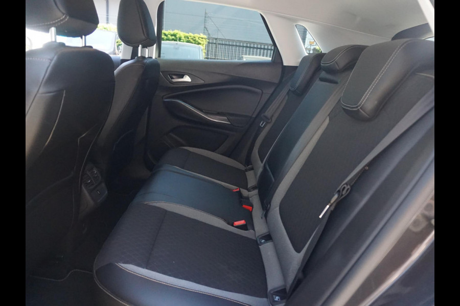 Opel Grandland X 1.2 Turbo Innovation Ele achterklep | Trekhaak