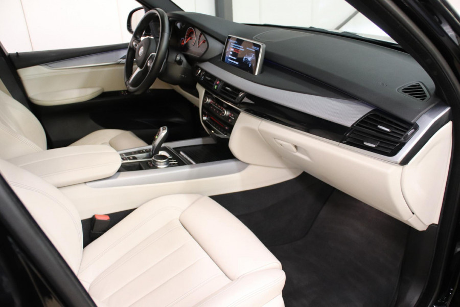 BMW X5 xDrive40e LEASE 625 EURO PER MAAND BMW X5 xDrive40e LEASE 495 EURO PER MAAND