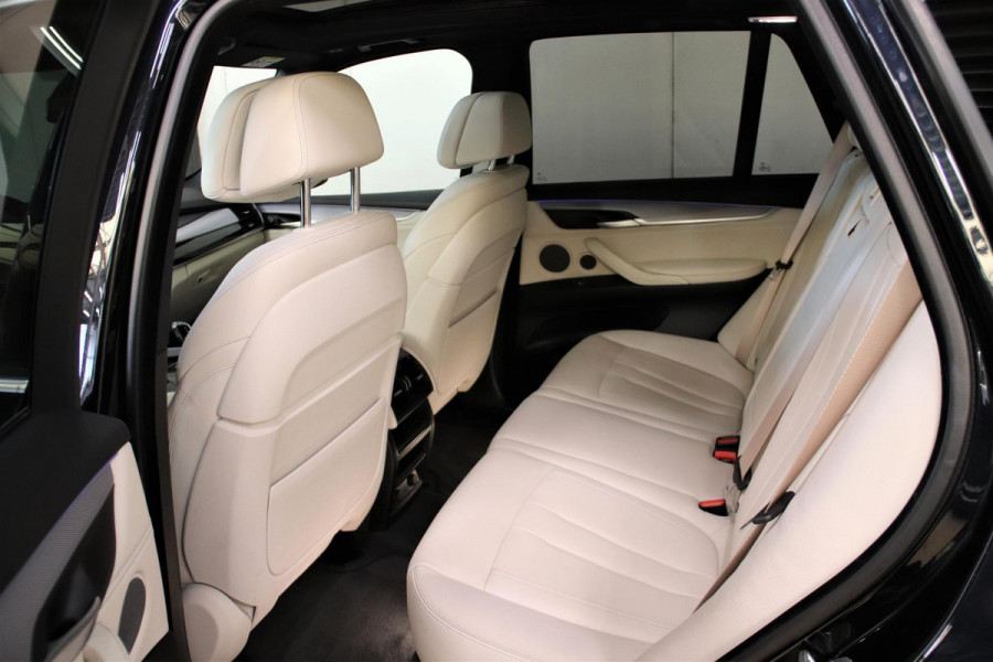 BMW X5 xDrive40e LEASE 625 EURO PER MAAND BMW X5 xDrive40e LEASE 495 EURO PER MAAND
