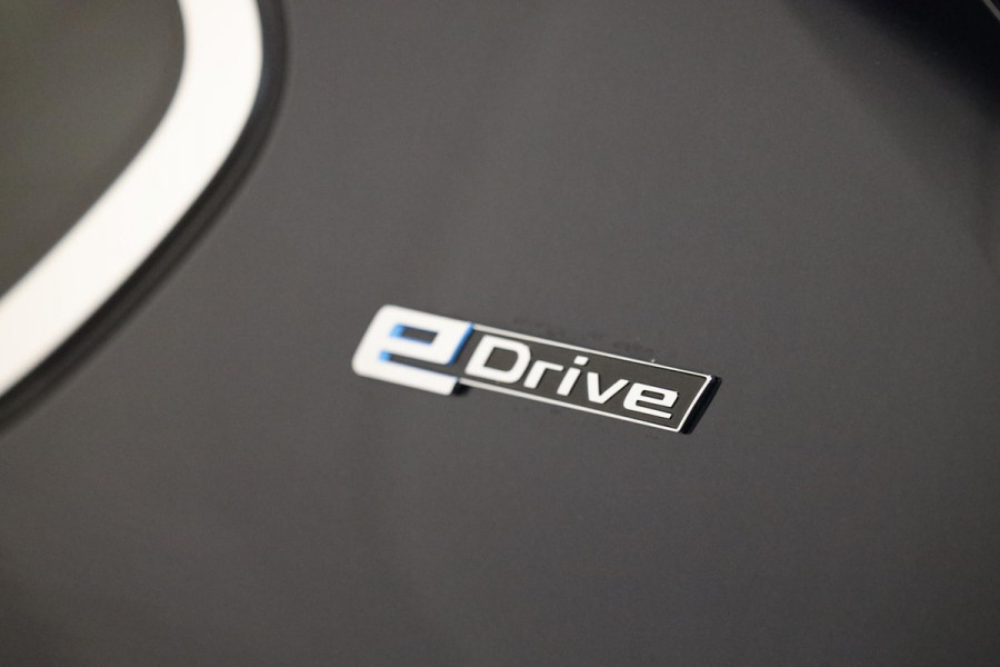 BMW X5 xDrive40e LEASE 625 EURO PER MAAND BMW X5 xDrive40e LEASE 495 EURO PER MAAND