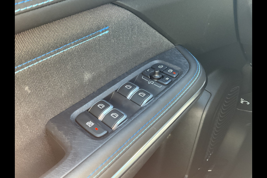 Lynk & Co 01 1.5 Plug-in 360Cam Carplay Zwarte hemel Incl.BTW Pano.dak PHEV