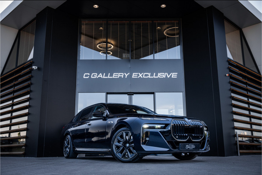 BMW 7 Serie M760e xDrive - M Sport | Sky Lounge | B&W | Massage