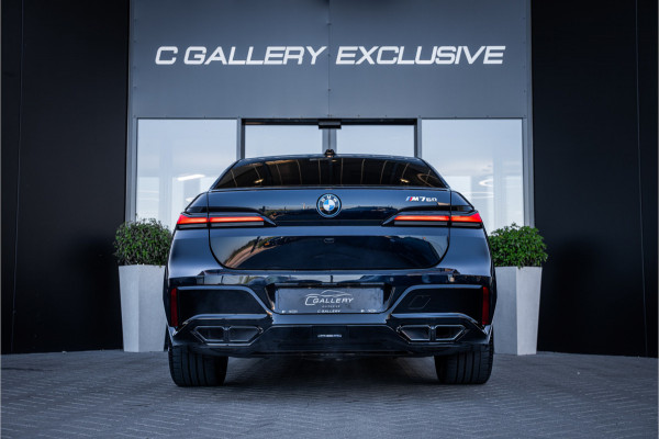 BMW 7 Serie M760e xDrive - M Sport | Sky Lounge | B&W | Massage