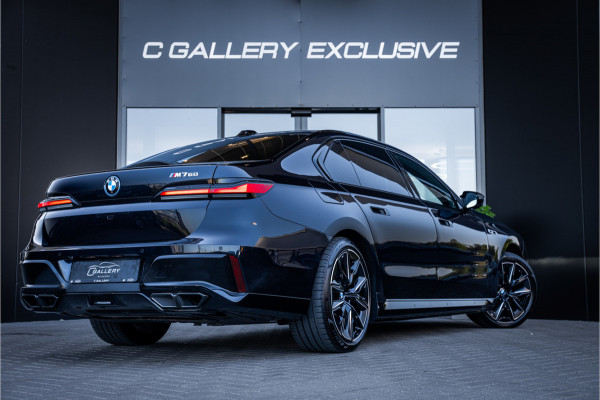 BMW 7 Serie M760e xDrive - M Sport | Sky Lounge | B&W | Massage