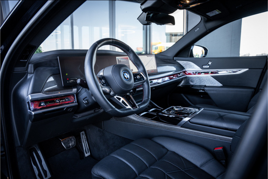 BMW 7 Serie M760e xDrive - M Sport | Sky Lounge | B&W | Massage