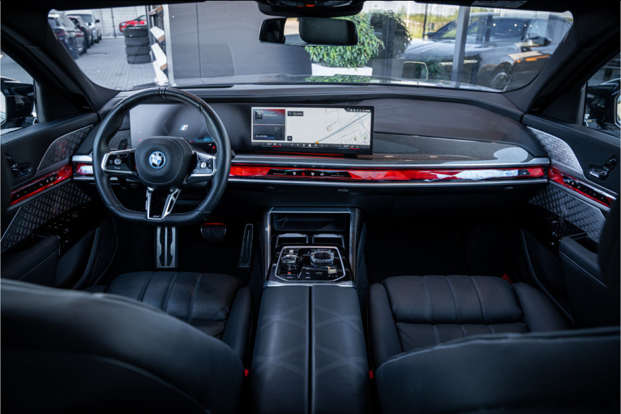 BMW 7 Serie M760e xDrive - M Sport | Sky Lounge | B&W | Massage