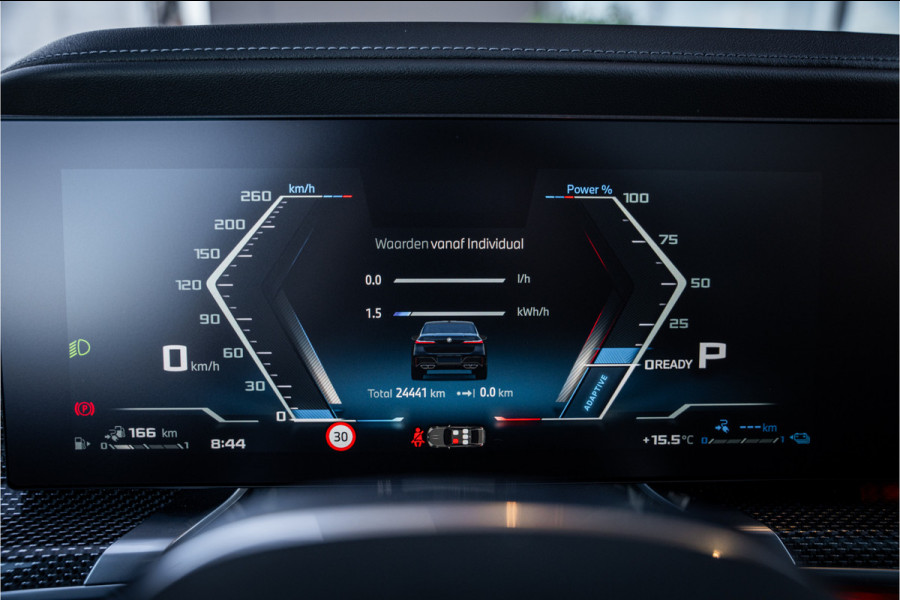 BMW 7 Serie M760e xDrive - M Sport | Sky Lounge | B&W | Massage