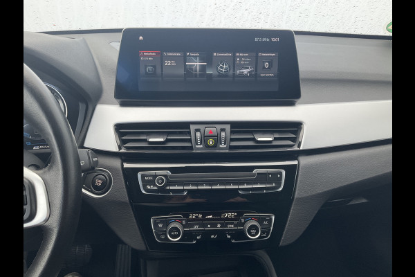 BMW X1 xDrive25e 222PK Automaat Trekhaak Leder Carplay Led Elek.Klep Plug-in!