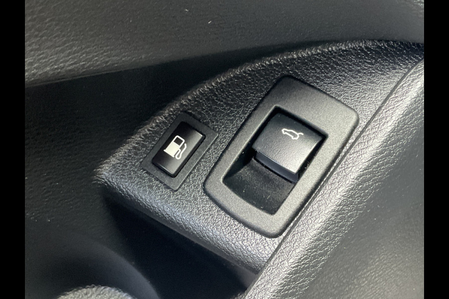 BMW X1 xDrive25e 222PK Automaat Trekhaak Leder Carplay Led Elek.Klep Plug-in!