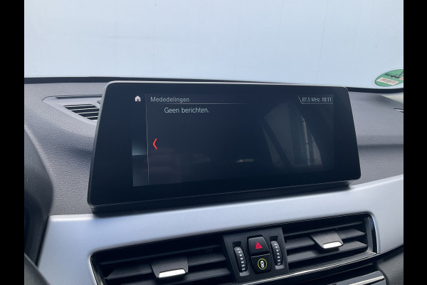 BMW X1 xDrive25e 222PK Automaat Trekhaak Leder Carplay Led Elek.Klep Plug-in!
