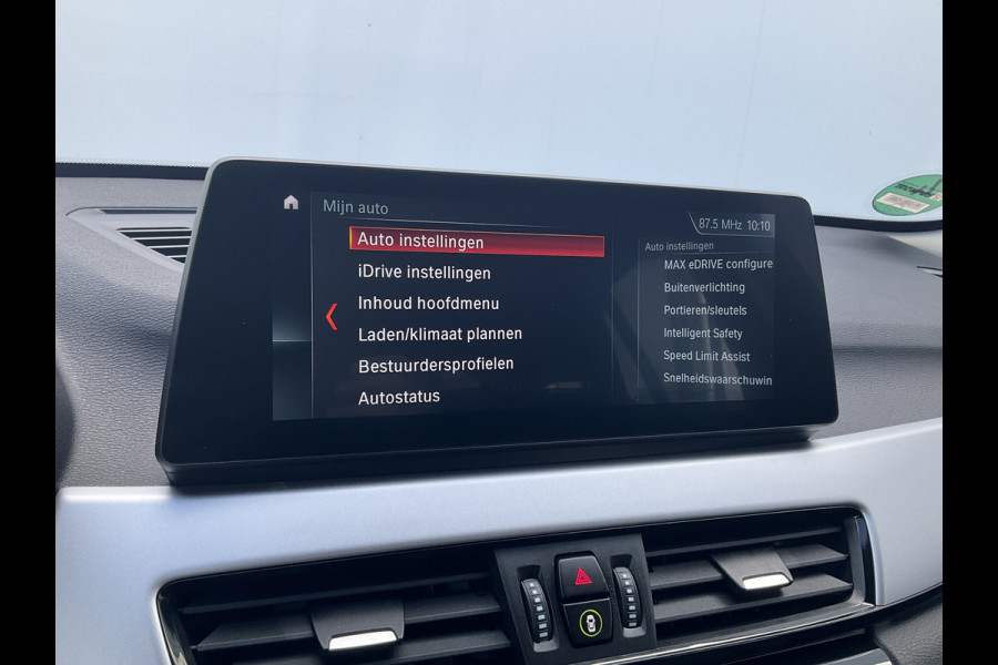 BMW X1 xDrive25e 222PK Automaat Trekhaak Leder Carplay Led Elek.Klep Plug-in!