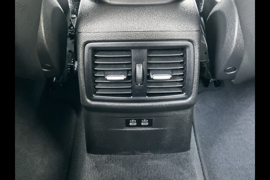 BMW X1 xDrive25e 222PK Automaat Trekhaak Leder Carplay Led Elek.Klep Plug-in!