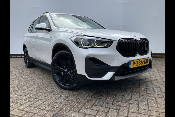 BMW X1 xDrive25e 222PK Automaat Trekhaak Leder Carplay Led Elek.Klep Plug-in!