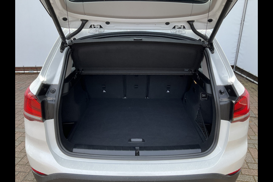 BMW X1 xDrive25e 222PK Automaat Trekhaak Leder Carplay Led Elek.Klep Plug-in!