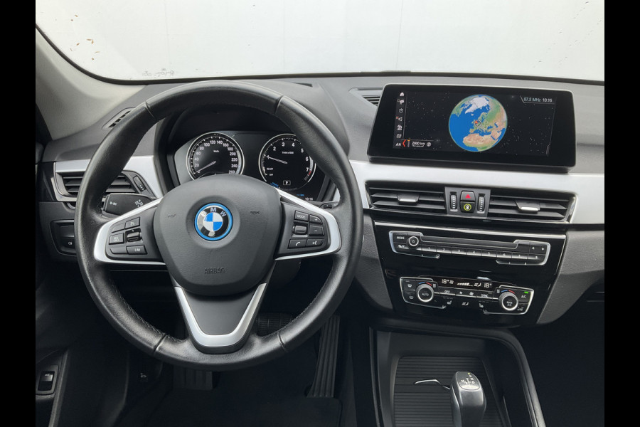 BMW X1 xDrive25e 222PK Automaat Trekhaak Leder Carplay Led Elek.Klep Plug-in!