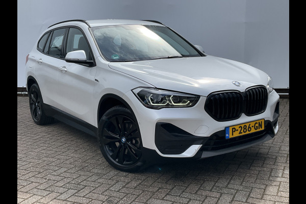 BMW X1 xDrive25e 222PK Automaat Trekhaak Leder Carplay Led Elek.Klep Plug-in!