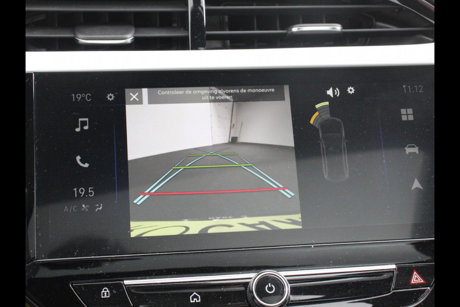 Opel Corsa 1.2 GS Panorama dak Digitale Cockpit Climate Control Dab Camera Parkeersensoren Cruise control LED Verwarmde voorstoelen Stuurwiel verwarmd Navigatie Climate control Apple carplay/ Android Auto Parkeer sensoren voor en achter