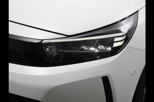 Opel Corsa 1.2 GS Panorama dak Digitale Cockpit Climate Control Dab Camera Parkeersensoren Cruise control LED Verwarmde voorstoelen Stuurwiel verwarmd Navigatie Climate control Apple carplay/ Android Auto Parkeer sensoren voor en achter