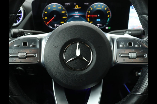 Mercedes-Benz B-Klasse 250e AMG Night | Stoelverwarming | Camera | Carplay | Sfeerverlichting | Leder/Alcantara | Full LED | Widescreen