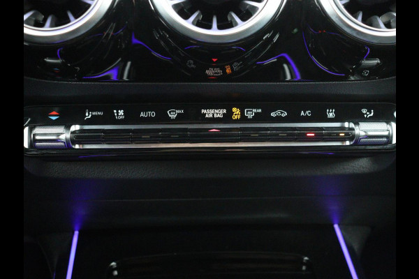 Mercedes-Benz B-Klasse 250e AMG Night | Stoelverwarming | Camera | Carplay | Sfeerverlichting | Leder/Alcantara | Full LED | Widescreen