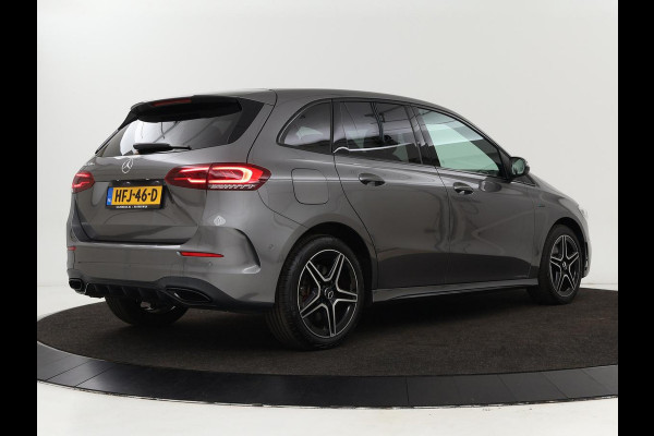 Mercedes-Benz B-Klasse 250e AMG Night | Stoelverwarming | Camera | Carplay | Sfeerverlichting | Leder/Alcantara | Full LED | Widescreen
