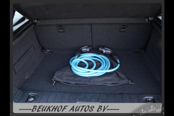 BMW i3 Basis iPerformance 94Ah Navi Camera 360 Soh 100% !!