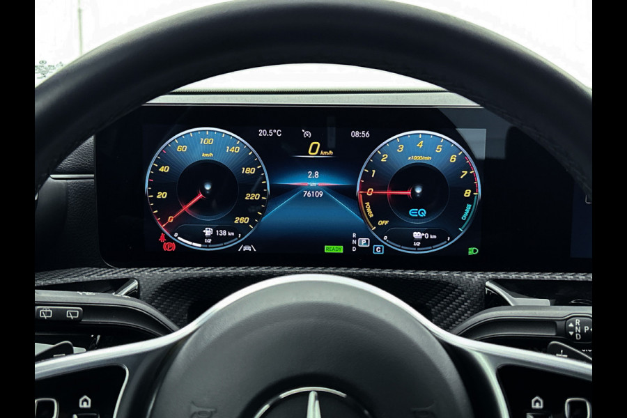 Mercedes-Benz A-Klasse 250 e Plug-In Hybride Lichtmetalen velgen | MBUX wide screen | Navigatie \ Parking support met camera achter | Inclusief 24 maanden MB Certified garantie voor Europa.