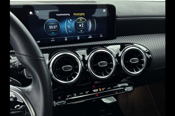 Mercedes-Benz A-Klasse 250 e Plug-In Hybride Lichtmetalen velgen | MBUX wide screen | Navigatie \ Parking support met camera achter | Inclusief 24 maanden MB Certified garantie voor Europa.