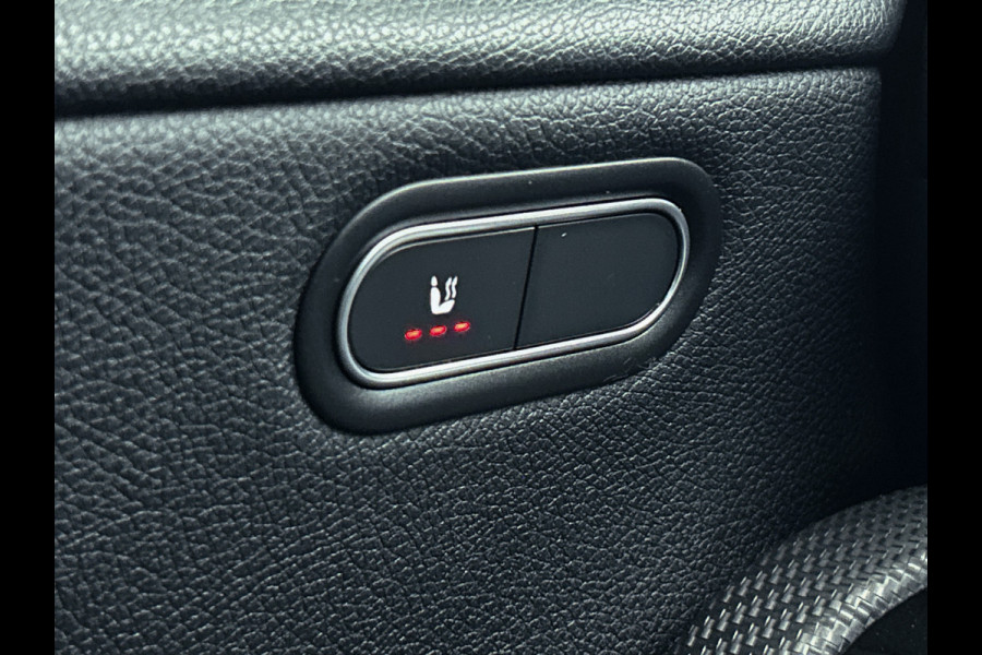 Mercedes-Benz A-Klasse 250 e Plug-In Hybride Lichtmetalen velgen | MBUX wide screen | Navigatie \ Parking support met camera achter | Inclusief 24 maanden MB Certified garantie voor Europa.