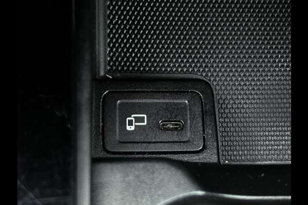 Mercedes-Benz A-Klasse 250 e Plug-In Hybride Lichtmetalen velgen | MBUX wide screen | Navigatie \ Parking support met camera achter | Inclusief 24 maanden MB Certified garantie voor Europa.
