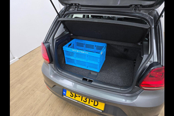 Volkswagen Polo Occasion 1.2 TSI Comfortline automaat | Parkeersensoren | Cruisecontrol | Tweedehands Volkswagen Polo antraciet