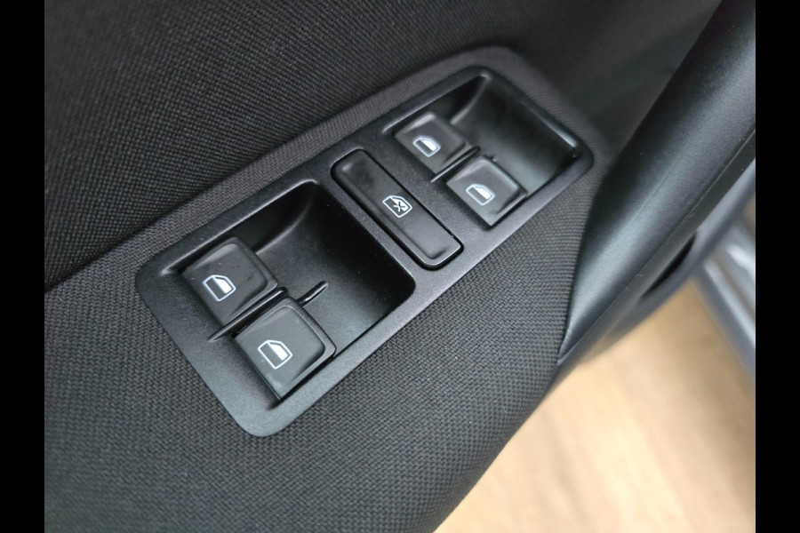Volkswagen Polo Occasion 1.2 TSI Comfortline automaat | Parkeersensoren | Cruisecontrol | Tweedehands Volkswagen Polo antraciet