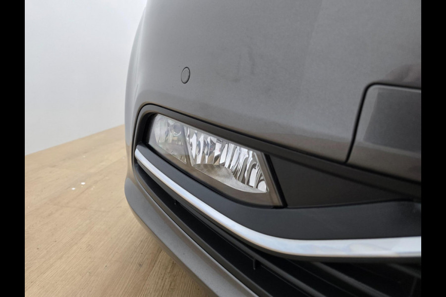 Volkswagen Polo Occasion 1.2 TSI Comfortline automaat | Parkeersensoren | Cruisecontrol | Tweedehands Volkswagen Polo antraciet