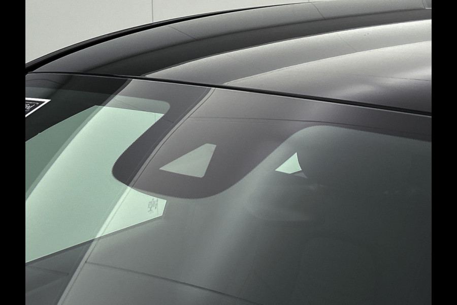 Mercedes-Benz B-Klasse 180 Business Solution | Achteruitrijcamera | Lichtmetalen velgen | Navigatie | Parking support | Trekhaak | Electrisch achterklep Inclusief 24 maanden MB Certified garantie voor Europa.