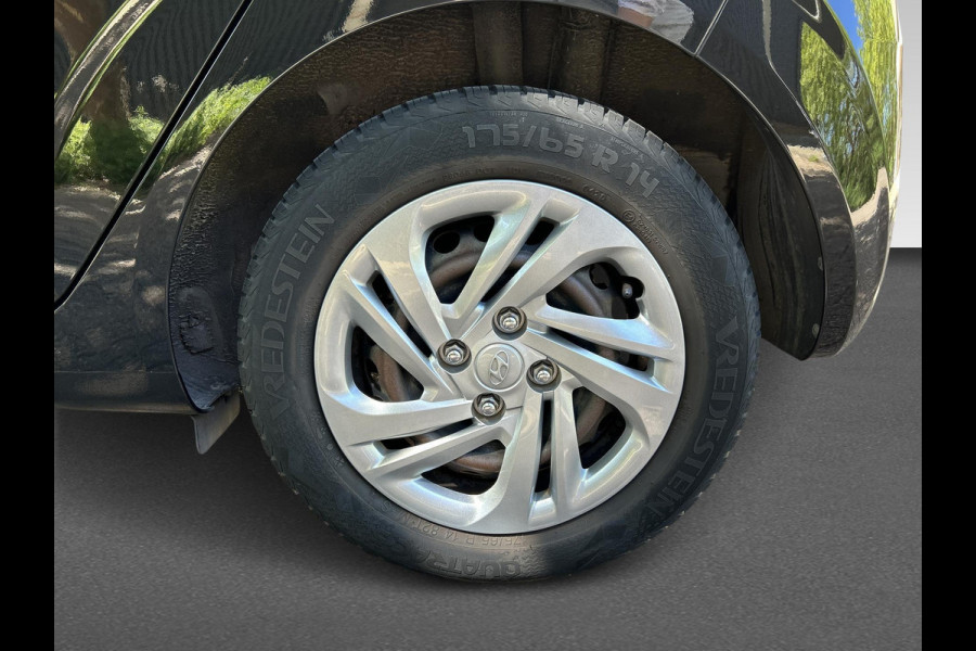 Hyundai i10 1.0 Premium Model 2021!