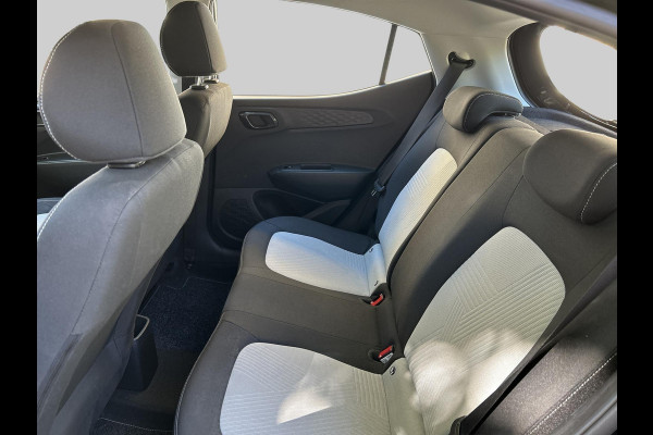 Hyundai i10 1.0 Premium Model 2021!