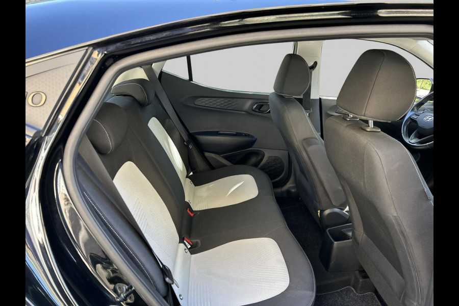 Hyundai i10 1.0 Premium Model 2021!