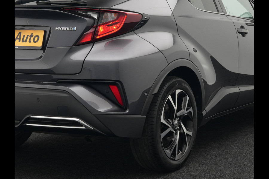 Toyota C-HR 2.0 Hybrid Dynamic 184pk | Dode Hoek | Camera | Carplay | Stoelen/Stuur Verwarming | DAB | Led | Keyless | 18"L.M |