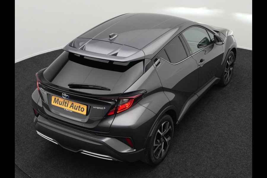 Toyota C-HR 2.0 Hybrid Dynamic 184pk | Dode Hoek | Camera | Carplay | Stoelen/Stuur Verwarming | DAB | Led | Keyless | 18"L.M |