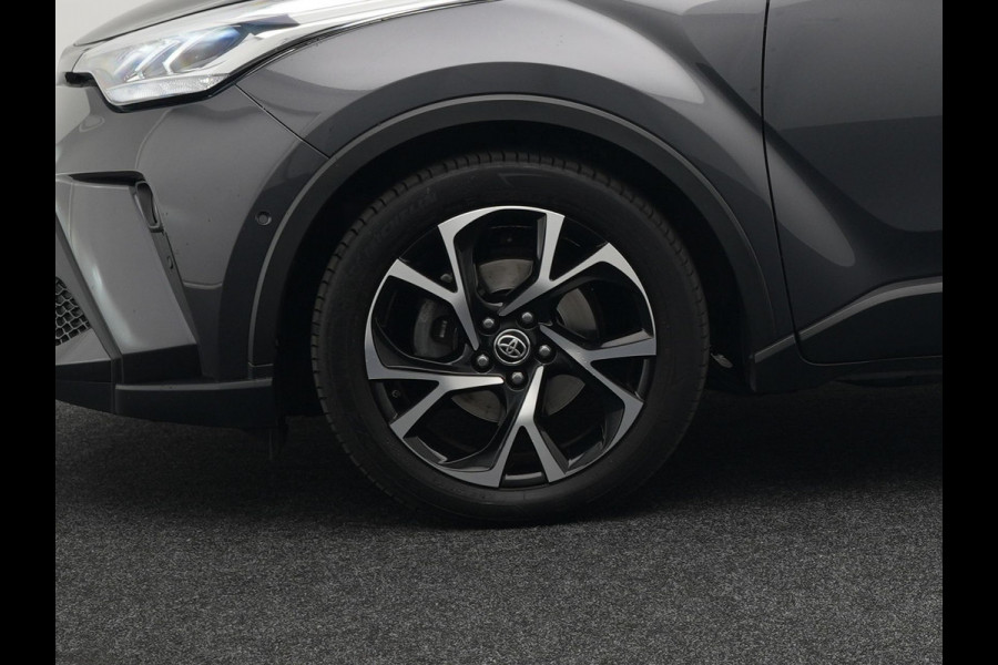 Toyota C-HR 2.0 Hybrid Dynamic 184pk | Dode Hoek | Camera | Carplay | Stoelen/Stuur Verwarming | DAB | Led | Keyless | 18"L.M |