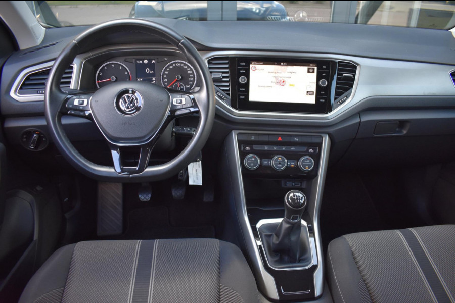 Volkswagen T-Roc 1.0 TSI | CAMERA | APPLE CARPLAY | ANDROID AUTO | NAVIGATIE | ADAPT. CRUISE CONTROLE | CLIMATE CONTROLE | NAP