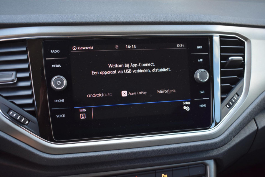 Volkswagen T-Roc 1.0 TSI | CAMERA | APPLE CARPLAY | ANDROID AUTO | NAVIGATIE | ADAPT. CRUISE CONTROLE | CLIMATE CONTROLE | NAP