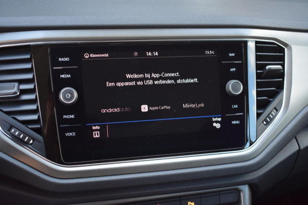 Volkswagen T-Roc 1.0 TSI | CAMERA | APPLE CARPLAY | ANDROID AUTO | NAVIGATIE | ADAPT. CRUISE CONTROLE | CLIMATE CONTROLE | NAP