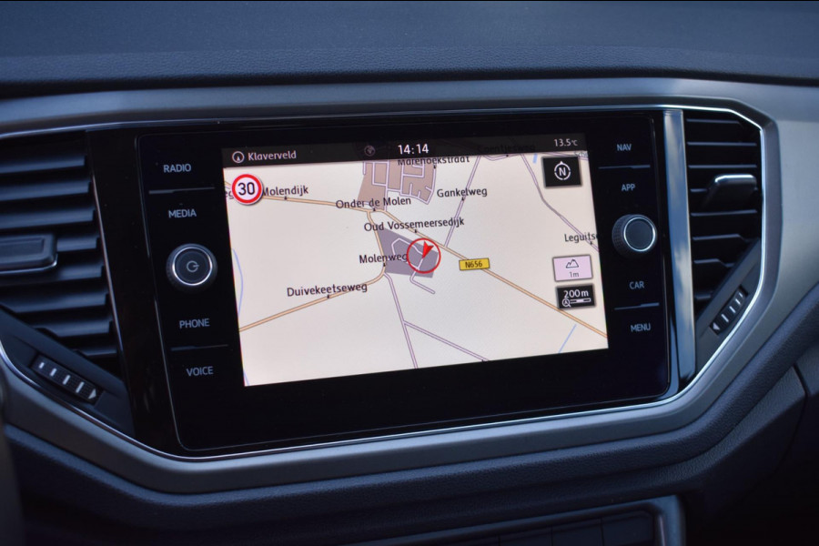 Volkswagen T-Roc 1.0 TSI | CAMERA | APPLE CARPLAY | ANDROID AUTO | NAVIGATIE | ADAPT. CRUISE CONTROLE | CLIMATE CONTROLE | NAP