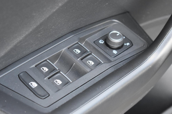 Volkswagen T-Roc 1.0 TSI | CAMERA | APPLE CARPLAY | ANDROID AUTO | NAVIGATIE | ADAPT. CRUISE CONTROLE | CLIMATE CONTROLE | NAP