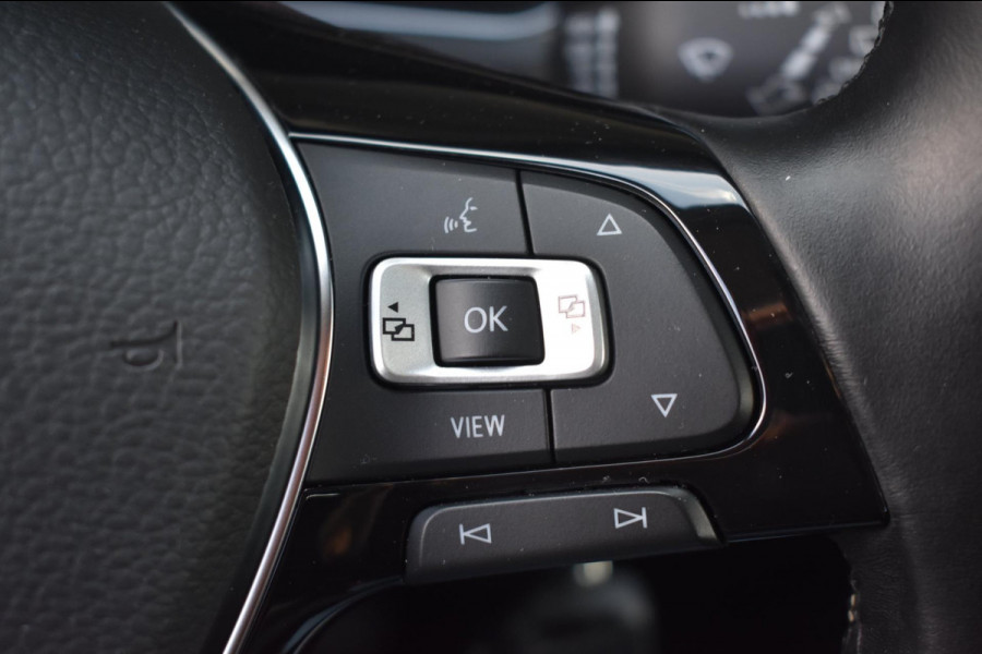 Volkswagen T-Roc 1.0 TSI | CAMERA | APPLE CARPLAY | ANDROID AUTO | NAVIGATIE | ADAPT. CRUISE CONTROLE | CLIMATE CONTROLE | NAP