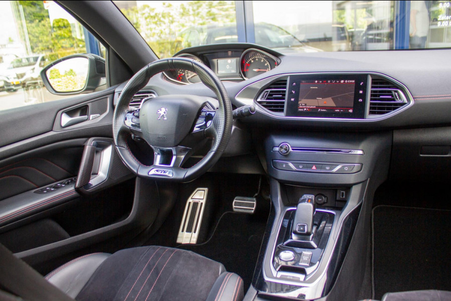 Peugeot 308 SW 1.6 e-THP GT 225 | Prijs rijklaar incl. 12 mnd garantie | Lmv Navi Trekhaak Keyless Stoelverw+massage