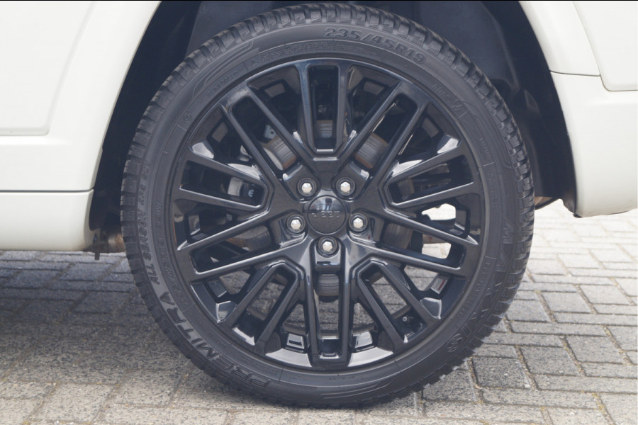 Jeep Compass 4xe 240 Plug-in Hybrid Electric S | Winterpack | Lederen bekleding | 19" lichtmetalen velgen | Apple/Android Carplay